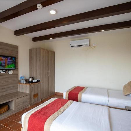 Gateway Himalaya Resort Ghanpokhara Экстерьер фото